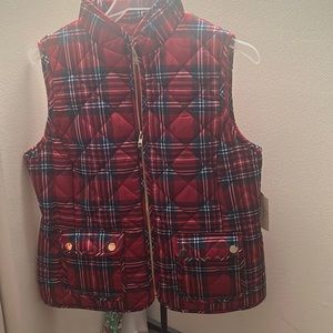 Red Festive Plaid Puffer Vest, size small. New with tags